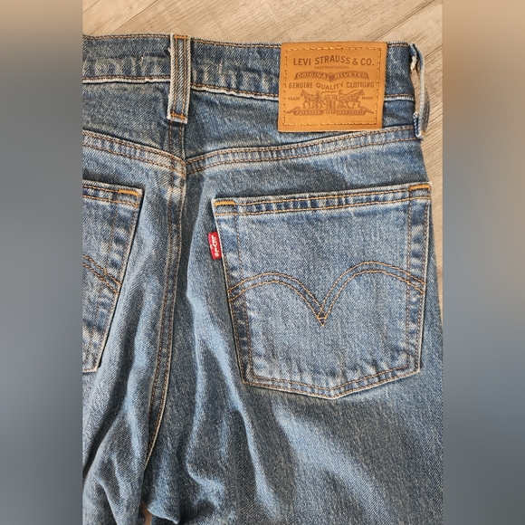 Levi's High Rise Wedgie size 24 - Picture 4 of 5